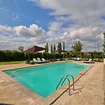 Feriehus Modern In Foligno - Loc With Pool