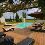 Modern In Foligno - Loc With Pool Feriehus *