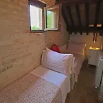 Modern In Foligno - Loc With Pool Feriehus Case Vecchie