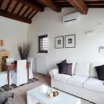 Modern In Foligno - Loc With Pool