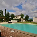 Modern In Foligno - Loc With Pool Hébergement de vacances *