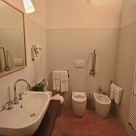 Vakantiehuis Modern In Foligno Loc With Pool Case Vecchie