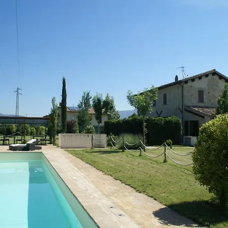 Modern In Foligno Loc With Pool *