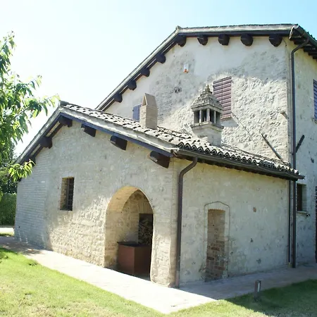Modern In Foligno Loc With Pool Case Vecchie