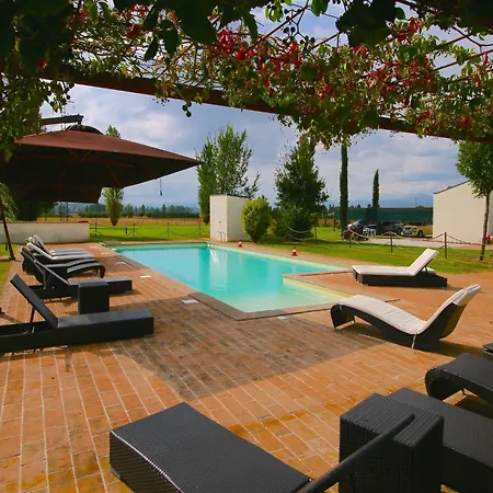Modern In Foligno Loc With Pool * Case Vecchie