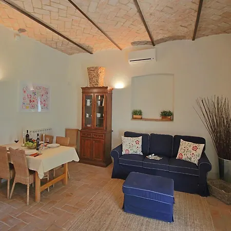 Holiday home Modern In Foligno Loc With Pool