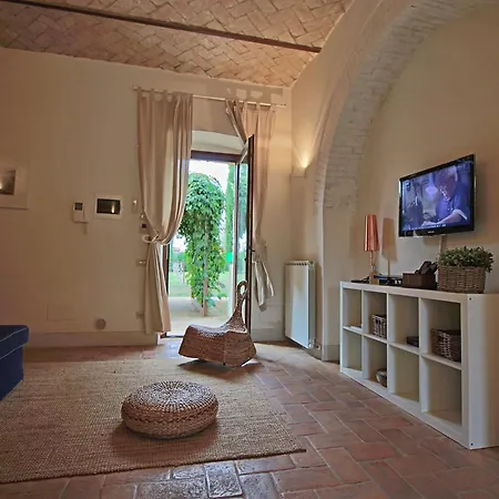 Modern In Foligno Loc With Pool * Case Vecchie