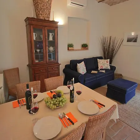 Modern In Foligno Loc With Pool Vakantiehuis *
