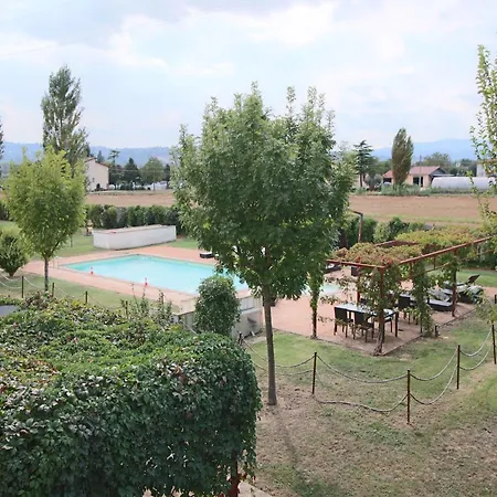 Modern In Foligno Loc With Pool *