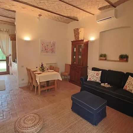 Modern In Foligno Loc With Pool Case Vecchie