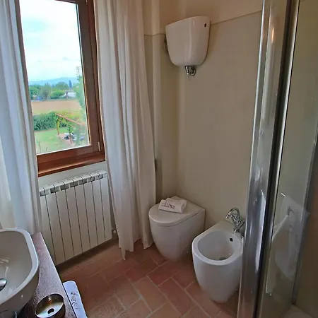 Modern In Foligno Loc With Pool Vakantiehuis