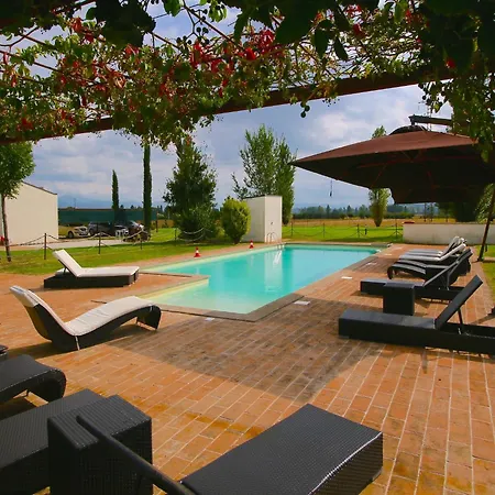 Modern In Foligno Loc With Pool