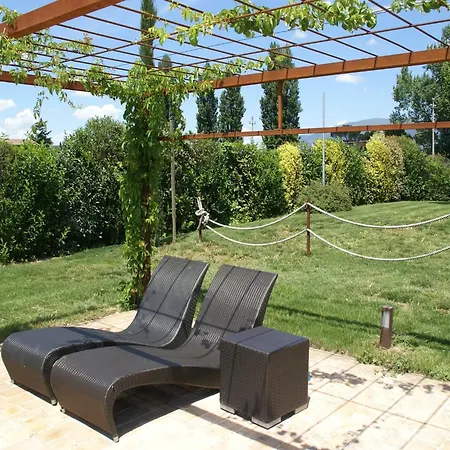 Modern In Foligno Loc With Pool Holiday home Case Vecchie