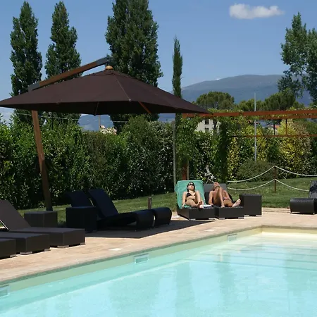 Vakantiehuis Modern In Foligno - Loc With Pool *