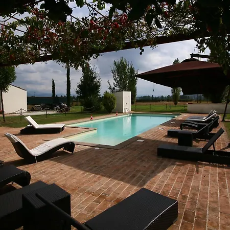 Modern In Foligno - Loc With Pool Case Vecchie