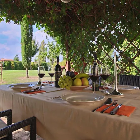 Modern In Foligno - Loc With Pool * Case Vecchie