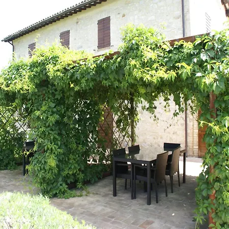 Modern In Foligno - Loc With Pool Feriehus *