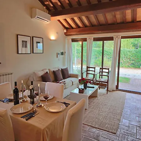 Modern In Foligno - Loc With Pool Case Vecchie