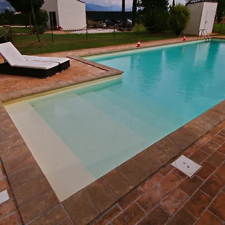 Modern In Foligno - Loc With Pool * Case Vecchie